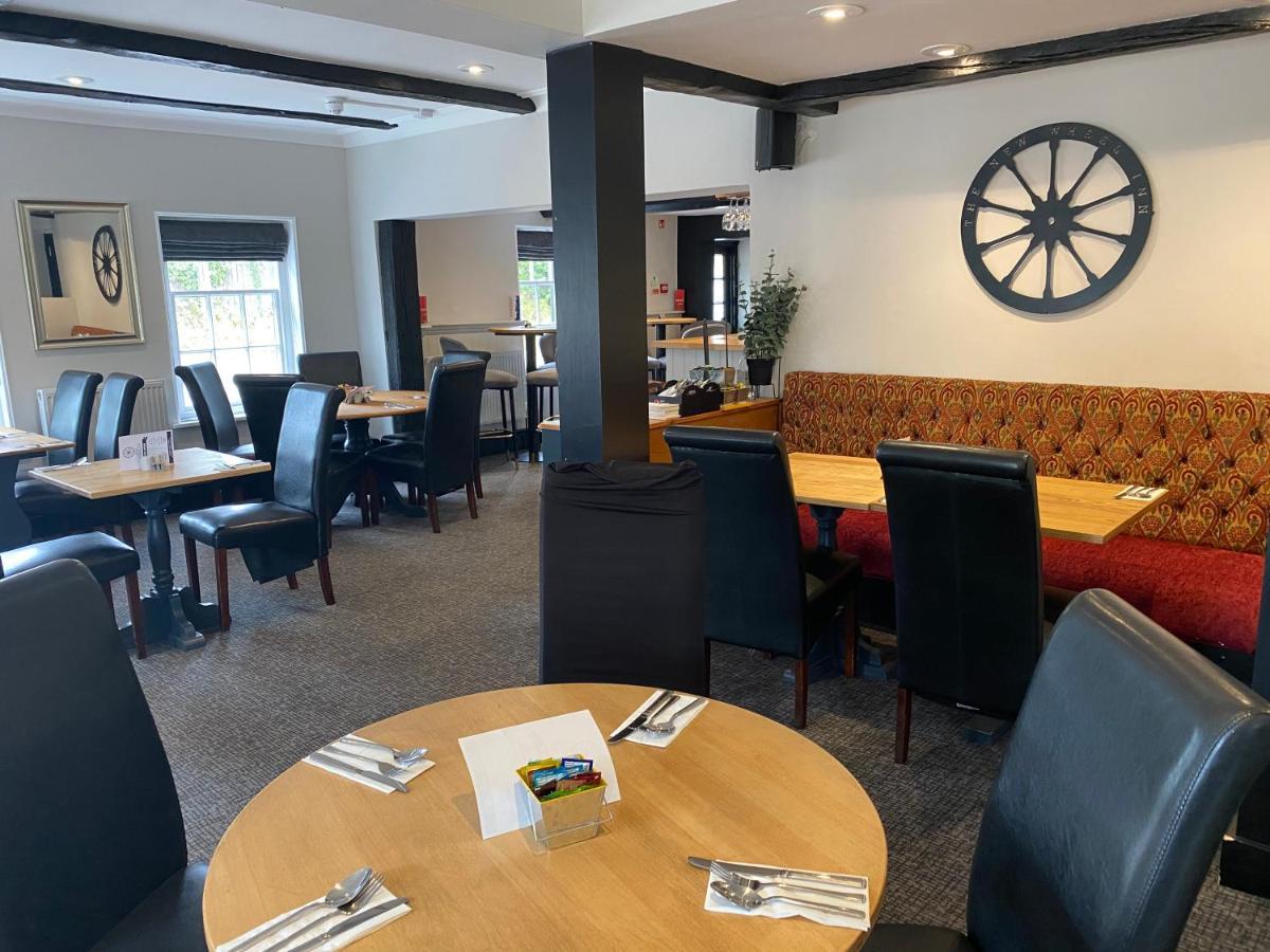 The New Wheel Inn Lymington Extérieur photo